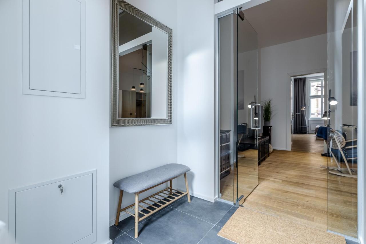 Elegant Located In The Centre Of Apartament *