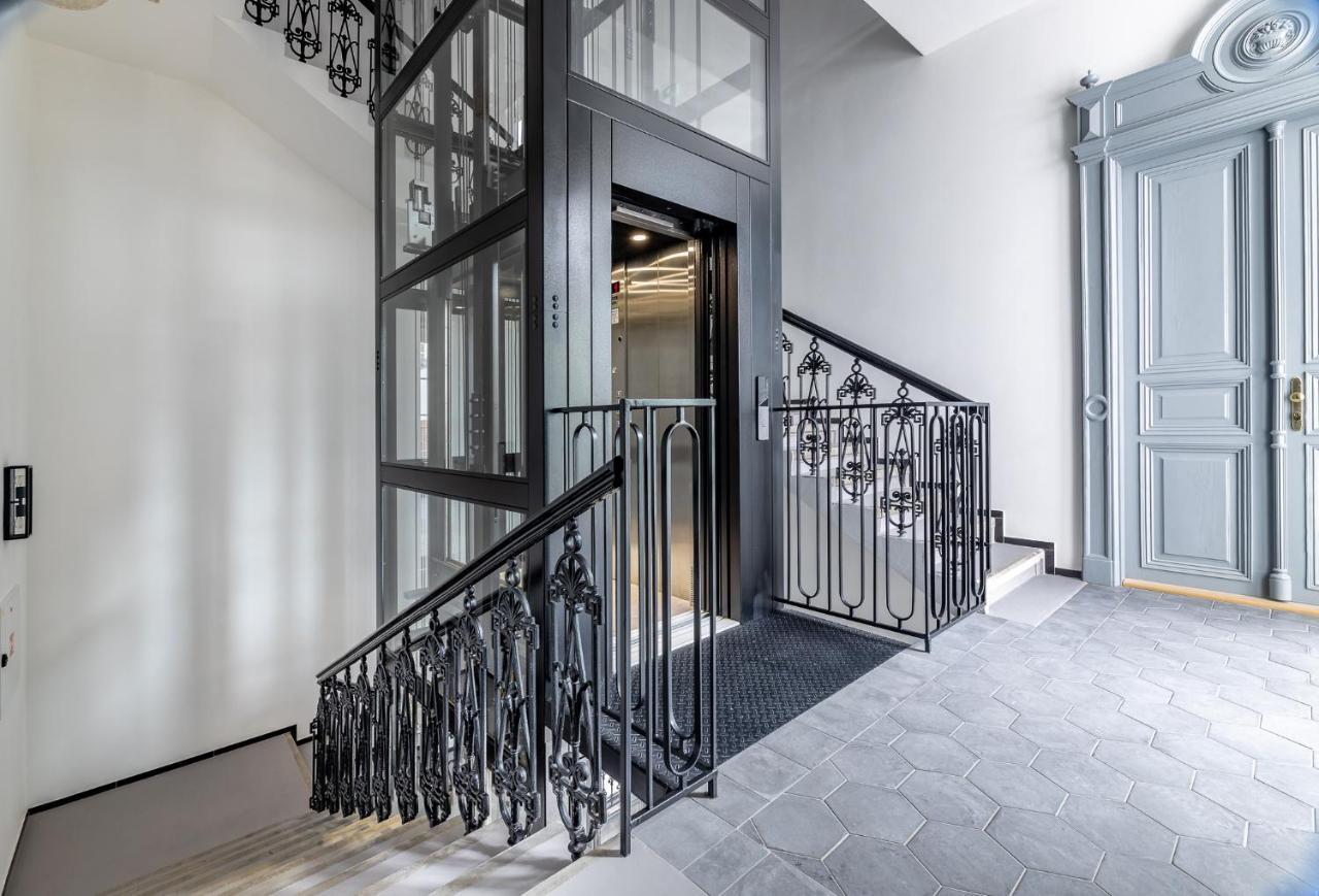Apartament Elegant Located In The Centre Of *
