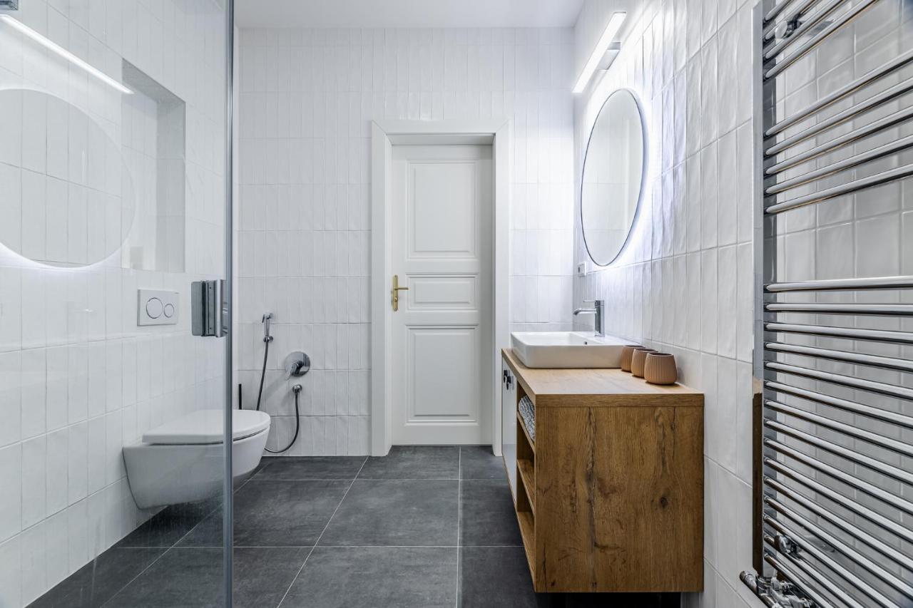 Elegant Located In The Centre Of * Praga